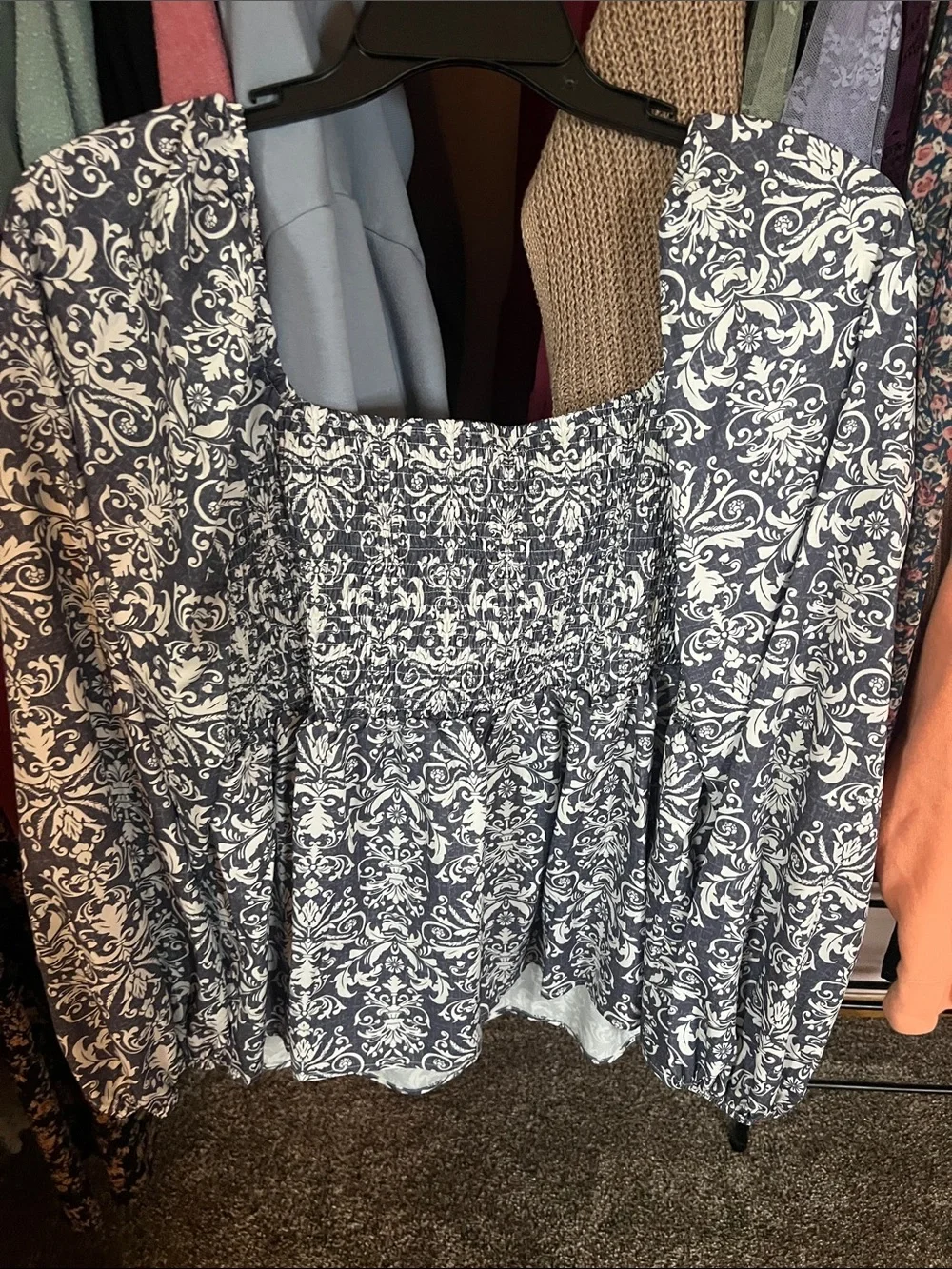 SHEIN Gray and White Smocked Square-Neck Floral Peasant Blouse with Ties - Picture 2 of 3